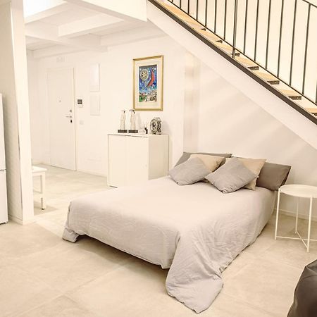 Garruba 92 Apartments Бари Экстерьер фото